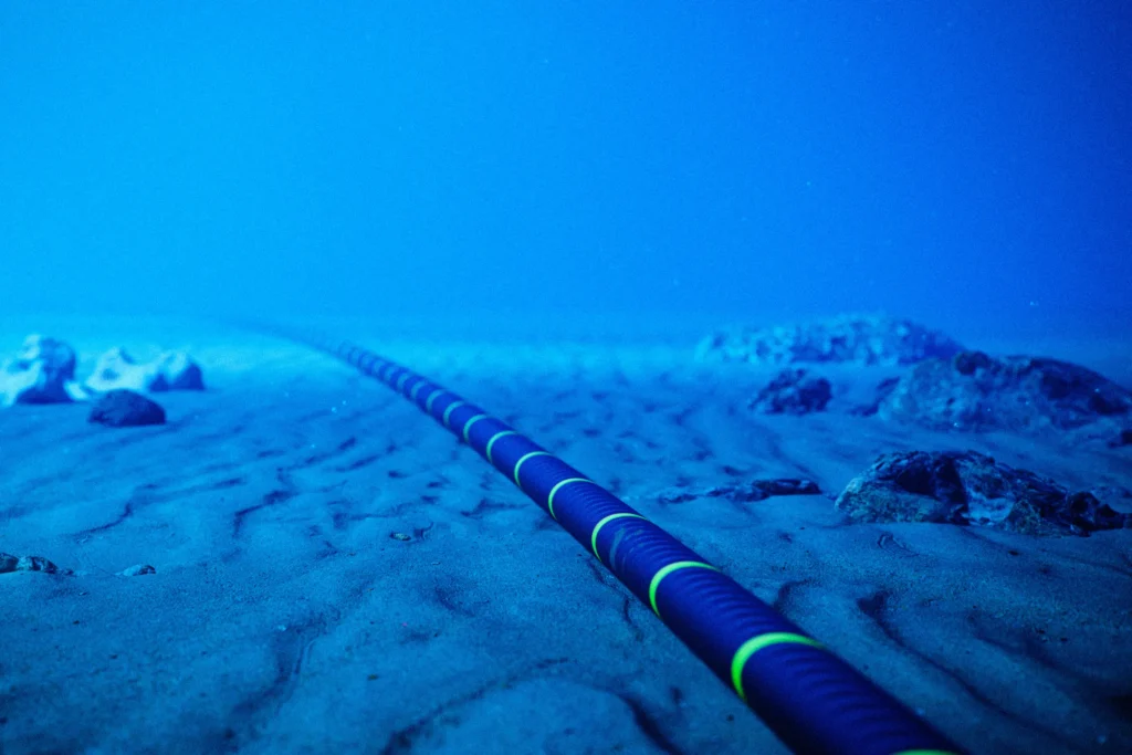 China y Brasil impulsan una red global de cables submarinos que evita a EE. UU. y Europa